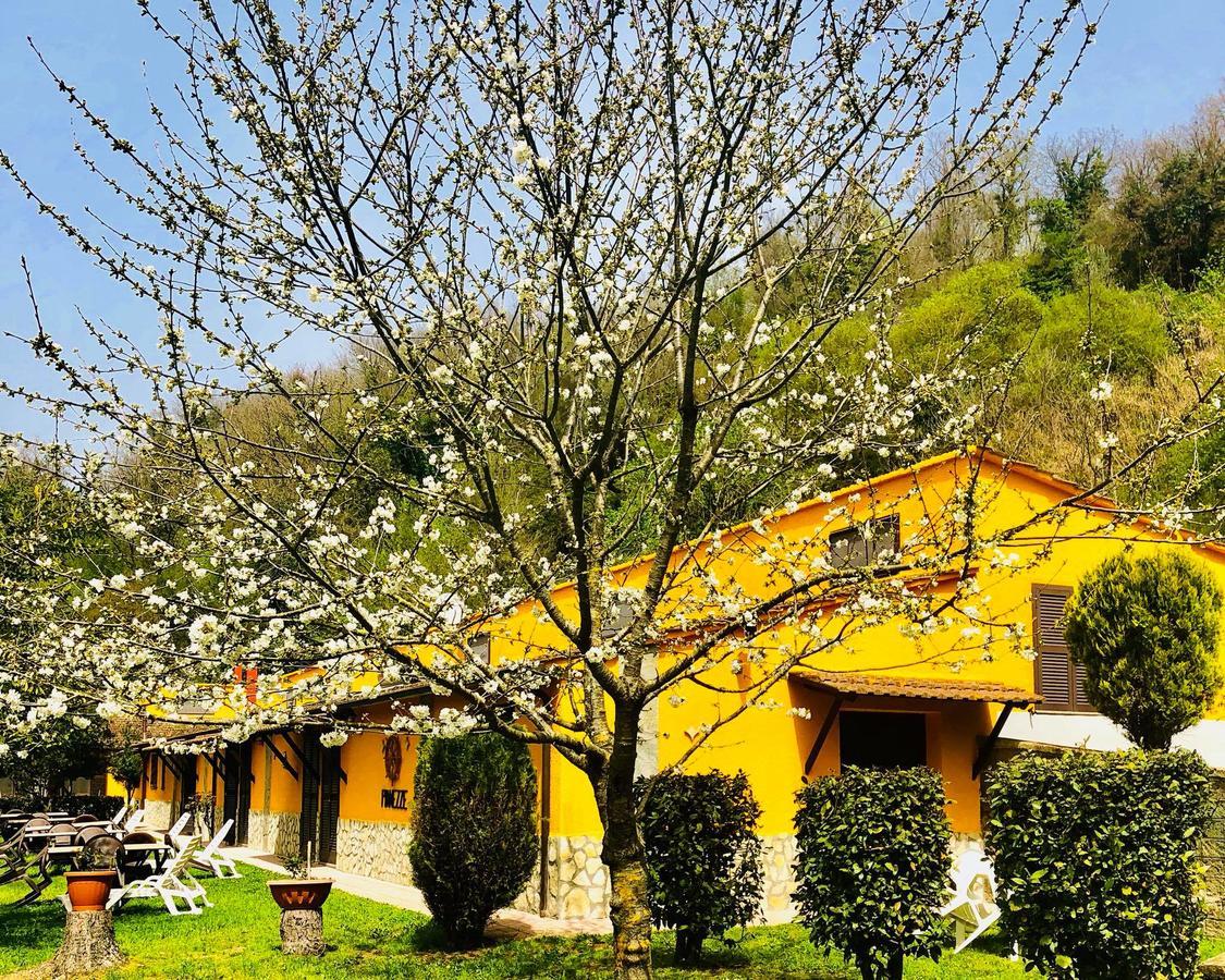 Вілла Agriturismo Pianezze Grotte di Castro Екстер'єр фото