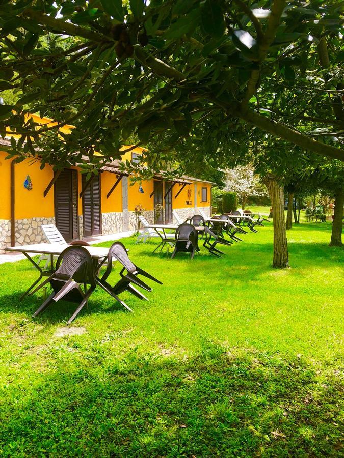 Вілла Agriturismo Pianezze Grotte di Castro Екстер'єр фото