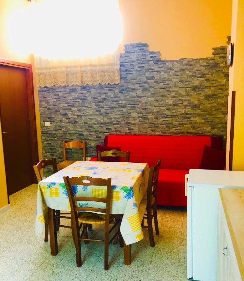 Вілла Agriturismo Pianezze Grotte di Castro Екстер'єр фото